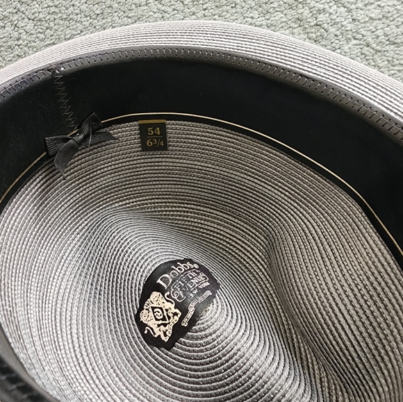 Like New Dobbs 5th Avenue Gray Straw Hat 6 3/4 - Picture 6 of 7